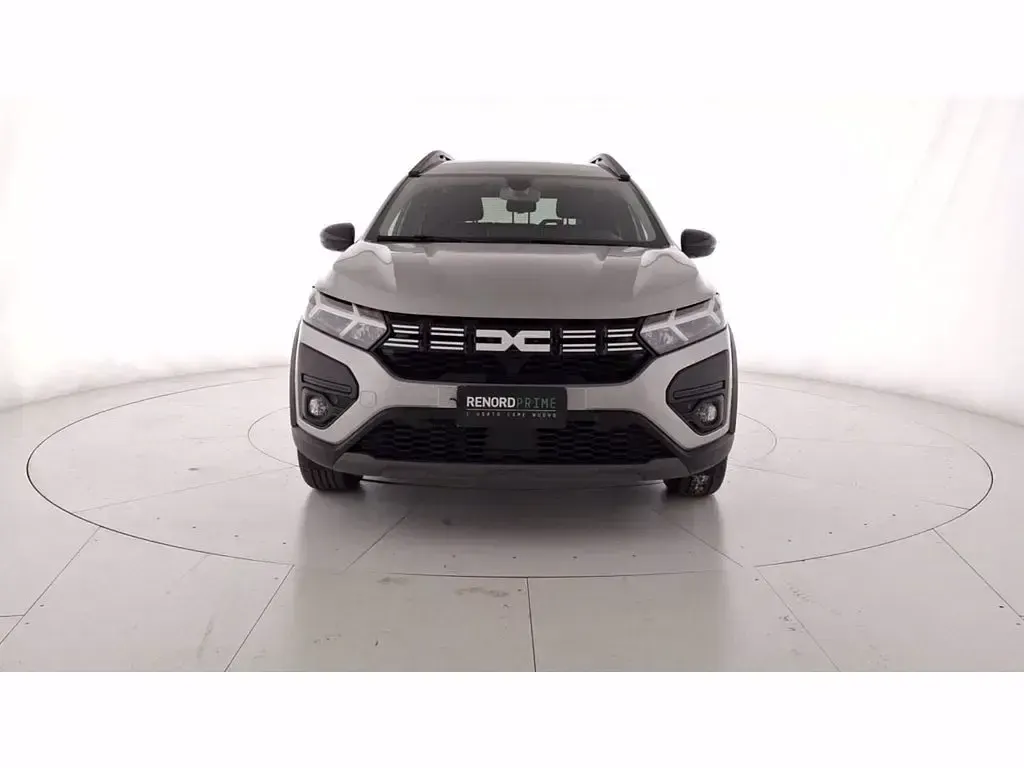 Usata Dacia Jogger Extreme 101 CV (74 kW) 2023 Argento Monovolume