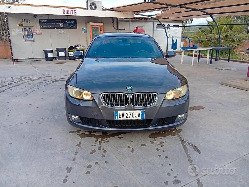 Usata BMW 320 177 CV (130 kW) 2011 Coupé