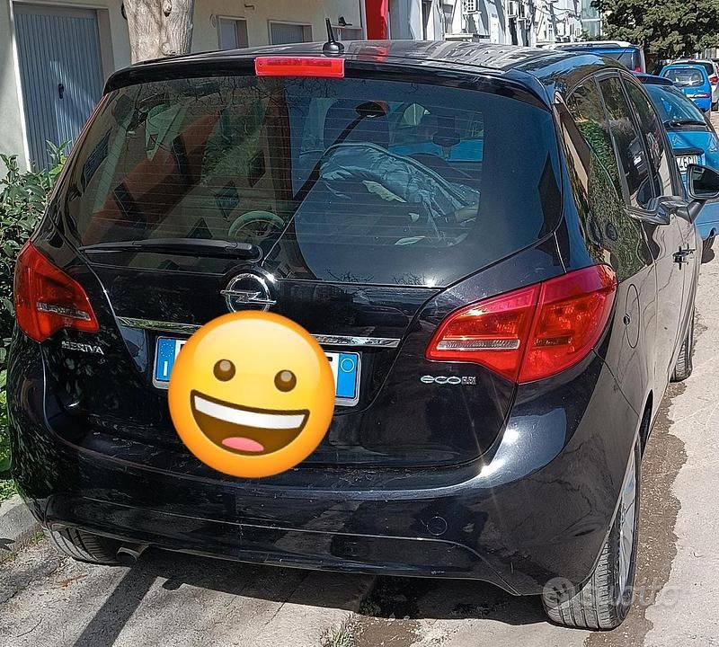 Usata Opel Meriva 95 CV (69 kW) 2011 Monovolume