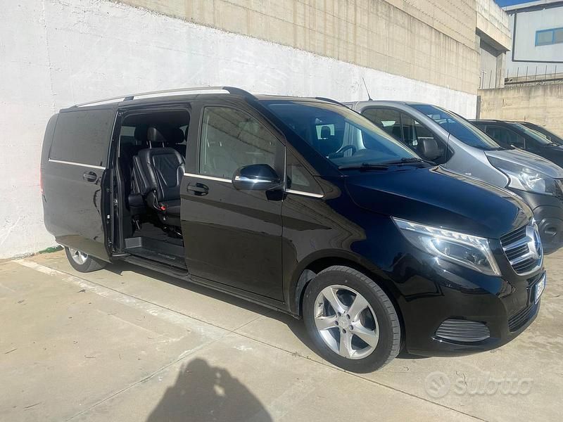 Usata Mercedes V220 163 CV (119 kW) 2015 Nero Monovolume
