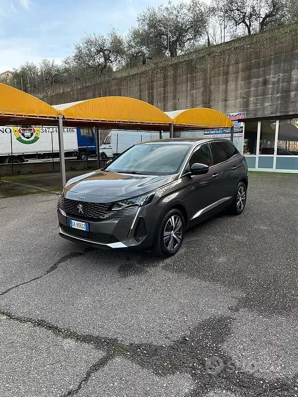 Usata Peugeot 3008 Allure 131 CV (96 kW) 2023 Grigio SUV