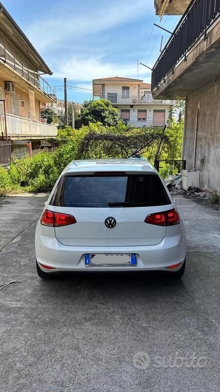 Usata VW Golf VII 110 CV (80 kW) 2013 Bianco Berlina