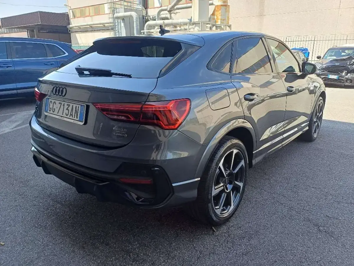 Usata Audi Q3 150 CV (110 kW) 2021 Grigio SUV