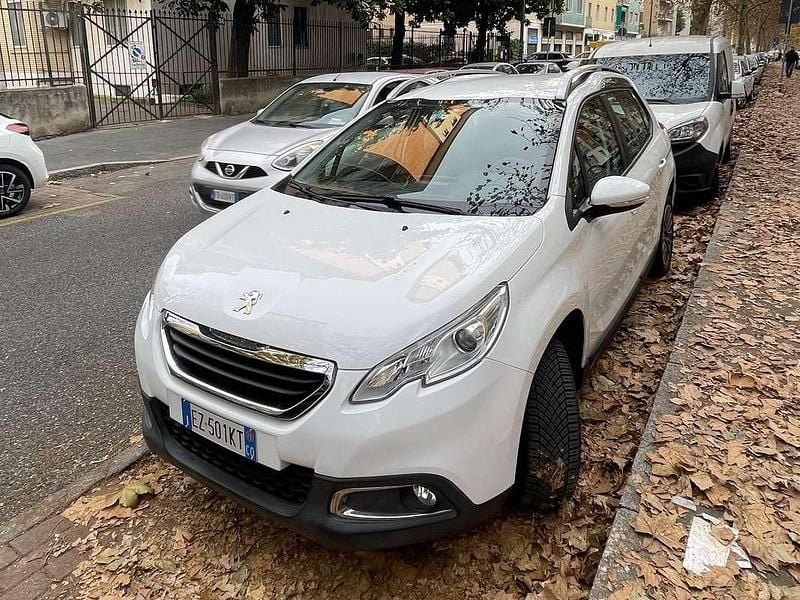 Usata Peugeot 2008 Active 82 CV (60 kW) 2015 Bianco SUV
