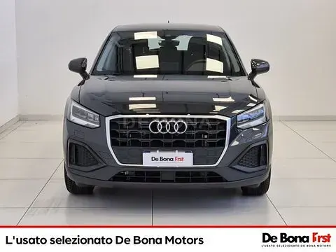 Usata Audi Q2 Business 150 CV (110 kW) 2023 Grigio SUV