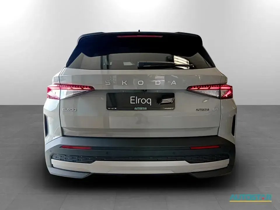 Nuova Skoda Elroq 150 kW (204 CV) 2025 Verde dolomite SUV
