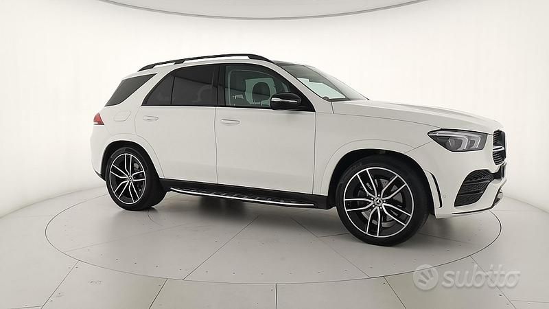 Usata Mercedes GLE400 Premium Plus 330 CV (242 kW) 2022 Bianco SUV