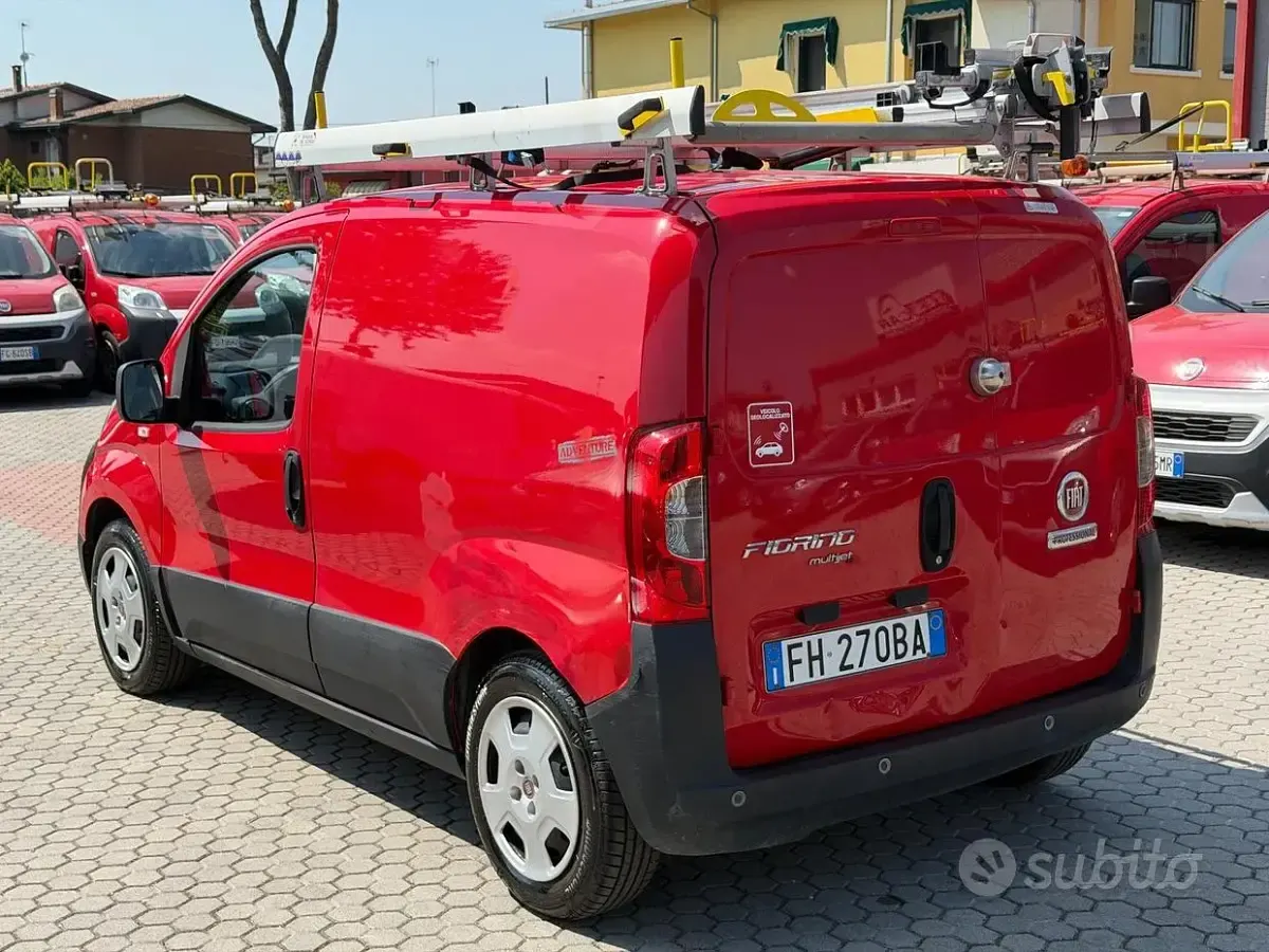 Usata Fiat Fiorino 95 CV (69 kW) 2017 Rosso Monovolume