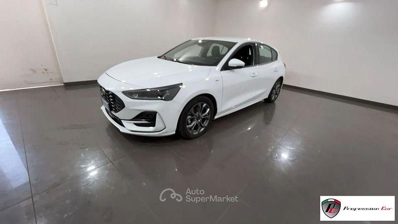 Usata Ford Focus ST-Line 92 CV (67 kW) 2023 Bianco Berlina