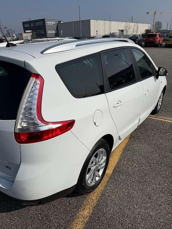 Usata Renault Grand Scénic III 106 CV (77 kW) 2014 Monovolume