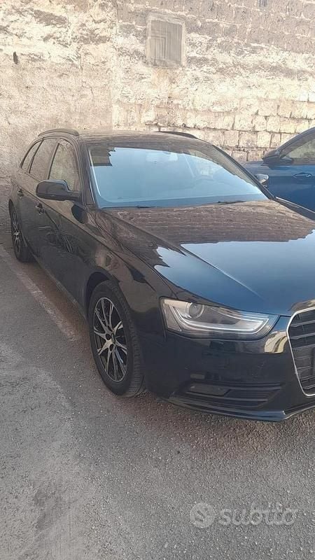 Usata Audi A4 143 CV (105 kW) 2012 Nero Station wagon