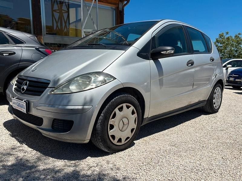 Usata Mercedes A160 82 CV (60 kW) 2005 Grigio Utilitaria
