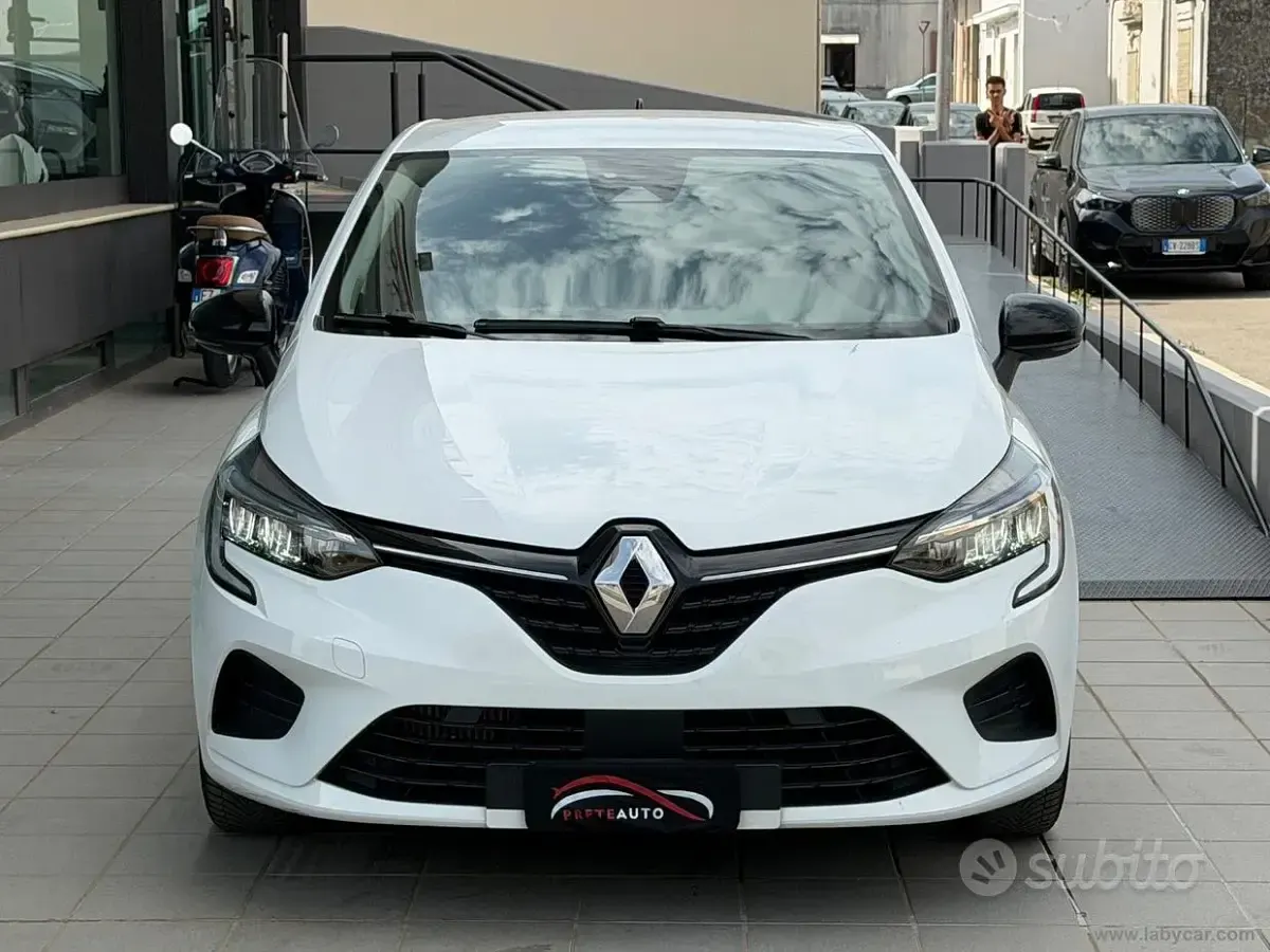 Usata Renault Clio V Equilibre 91 CV (66 kW) 2023 Bianco Berlina
