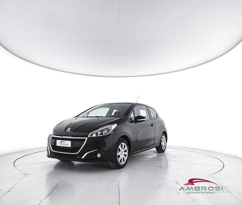 Usata Peugeot 208 Active 67 CV (49 kW) 2017 Bianco Utilitaria