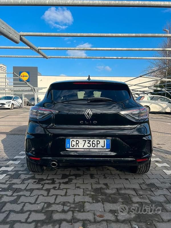 Usata Renault Clio V Techno 101 CV (74 kW) 2023 Nero Berlina