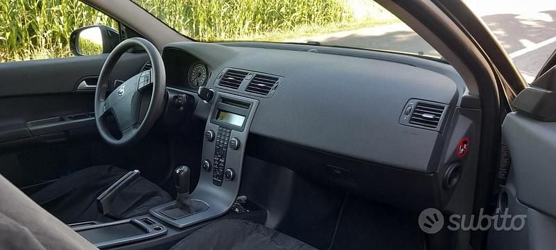 Usata Volvo C30 109 CV (80 kW) 2009 Nero Utilitaria