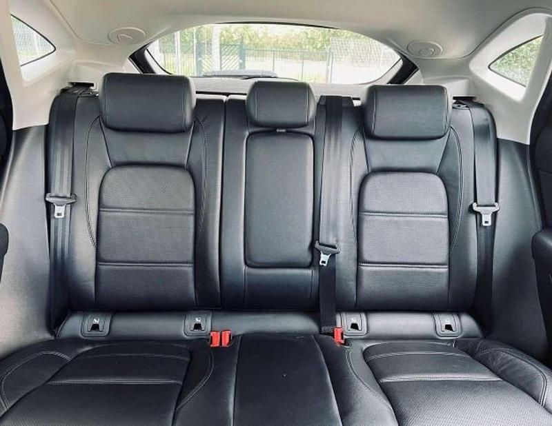 Usata Jaguar E-Pace S 150 CV (110 kW) 2019 Nero SUV