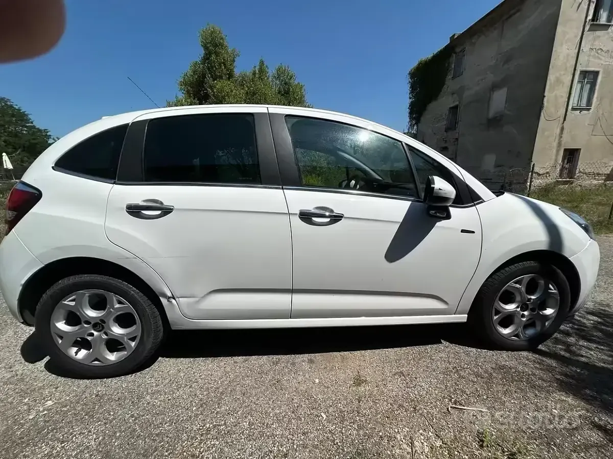 Usata Citroën C3 PureTech 82 CV (60 kW) 2016 Bianco Utilitaria