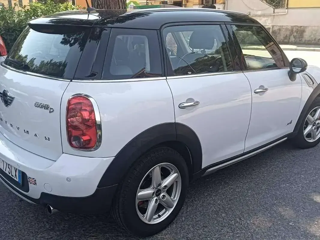 Usata Mini Cooper D Countryman 111 CV (81 kW) 2015 Bianco SUV