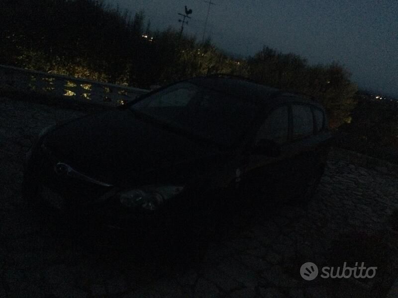 Nero Usata 2009 Hyundai i30 Station wagon | 3000 € (Buon prezzo) - Immagine 1/1