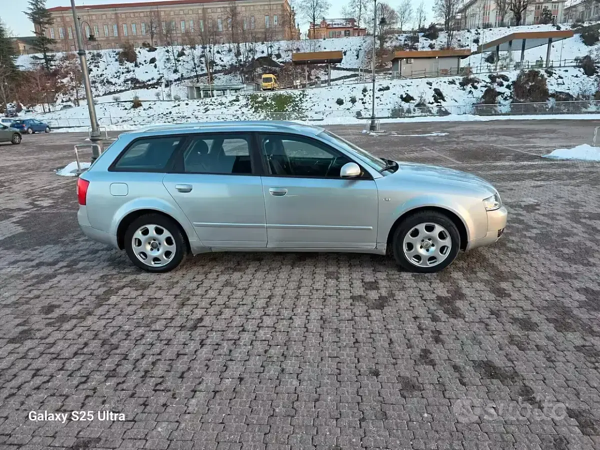 Usata Audi A4 131 CV (96 kW) 2005 Grigio Station wagon