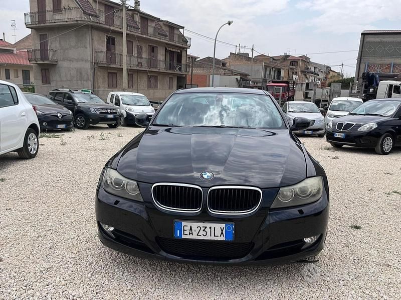 Usata BMW 320 177 CV (130 kW) 2009 Nero Berlina