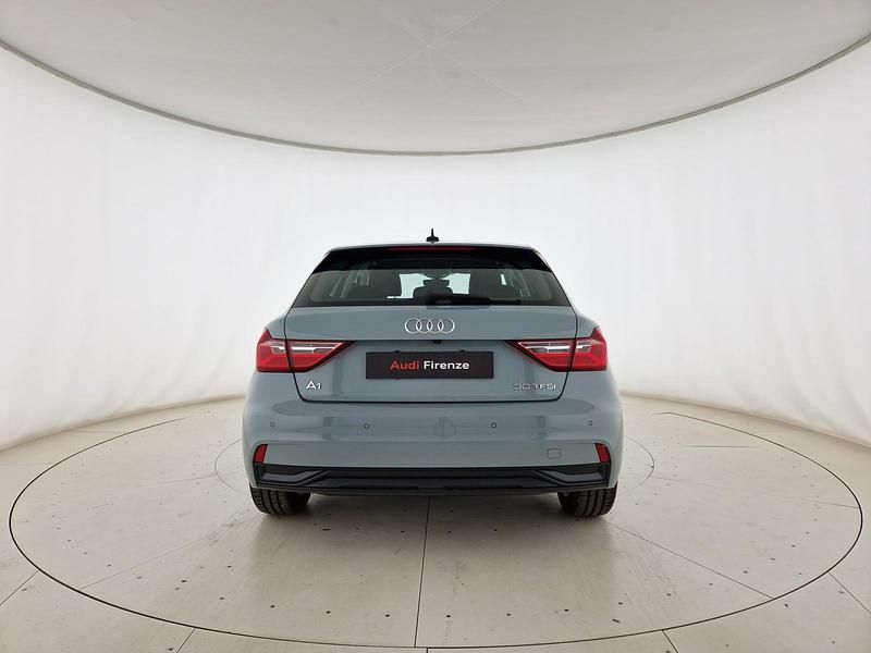 Usata Audi A1 Sportback Advanced 116 CV (85 kW) 2024 Grigio metallizzato chiaro Utilitaria