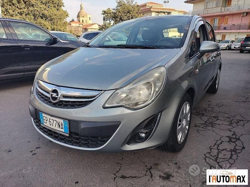 Usata Opel Corsa 86 CV (63 kW) 2013 Grigio Berlina