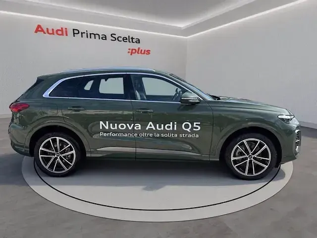 Nuova Audi Q5 S-Line 204 CV (150 kW) 2025 Nero SUV