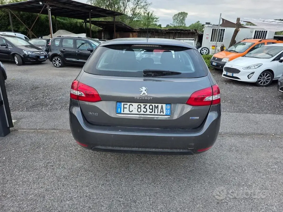 Occasion Peugeot 308 Active 110 ch (80 kW) 2016 Gris Break