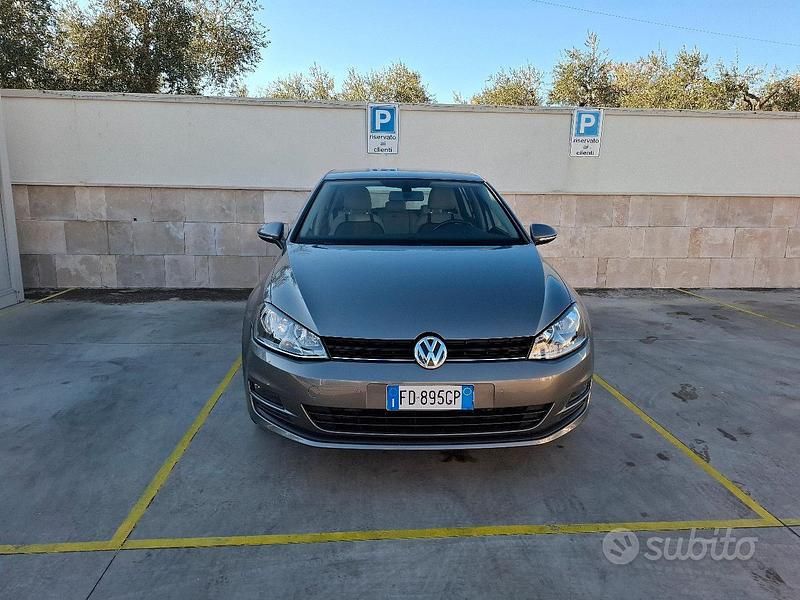 Usata VW Golf VII 105 CV (77 kW) 2016 Marrone Berlina