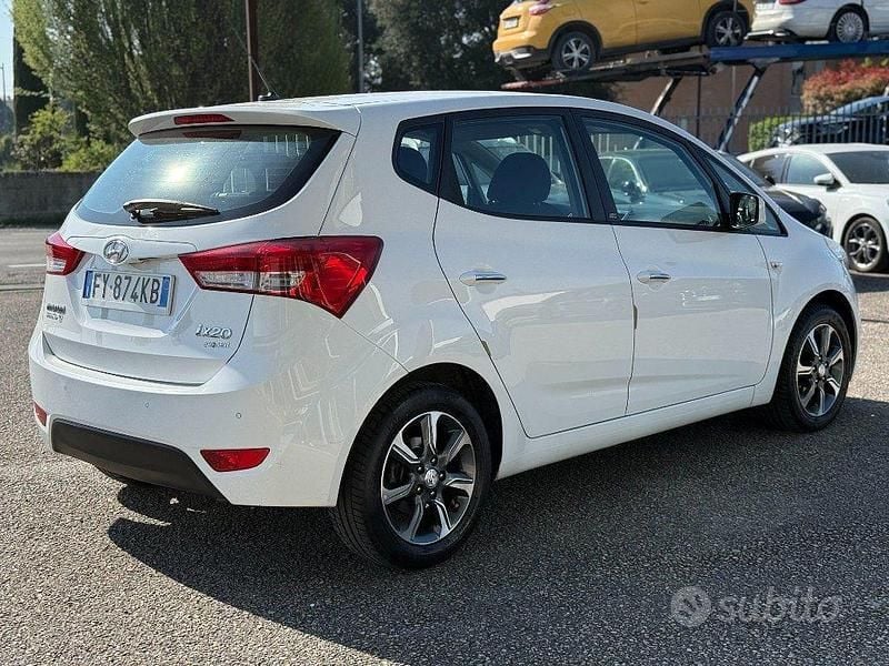 Usata Hyundai ix20 124 CV (91 kW) 2019 Bianco Utilitaria
