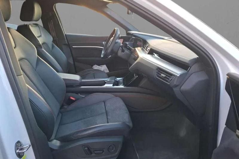 Usata Audi Q8 e-tron S-Line 158 kW (215 CV) 2023 Bianco SUV