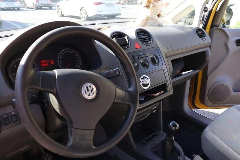 Usata VW Caddy 76 CV (55 kW) 2006 Giallo Monovolume