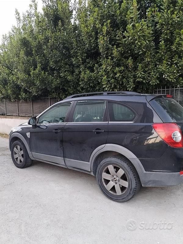 Usata Chevrolet Captiva 2010 Nero SUV