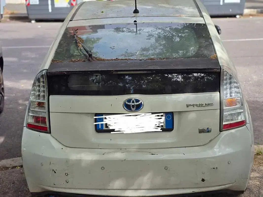 Usata Toyota Prius Active 99 CV (72 kW) 2010 Bianco Utilitaria