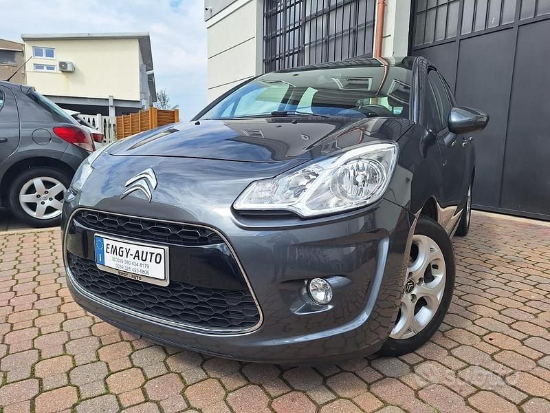 Grigio Usata 2014 Citroën C3 Exclusive Due volumi | 5999 € (Buon prezzo) - Immagine 1/4