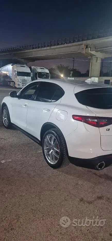 Usata Alfa Romeo Stelvio 190 CV (139 kW) 2019 Bianco SUV