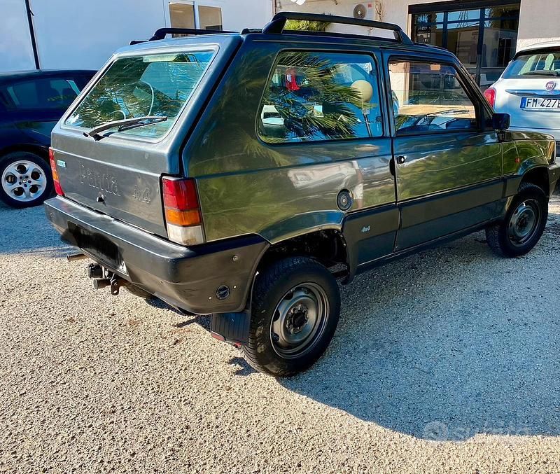 Usata Fiat Panda 4x4 54 CV (39 kW) 1996 Grigio Utilitaria