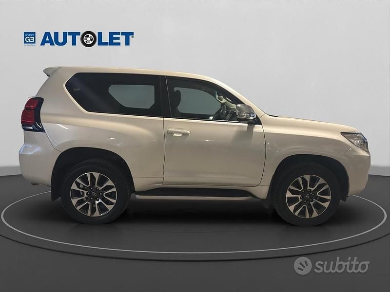 Usata Toyota Land Cruiser Lounge 204 CV (150 kW) 2022 Bianco SUV
