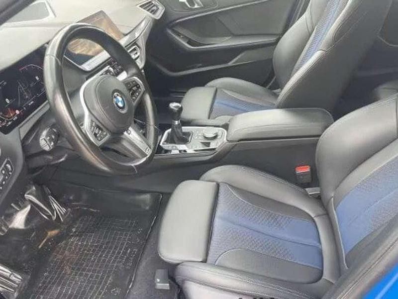 Usata BMW 118 M Sport 136 CV (100 kW) 2024 Blu/azzurro Utilitaria