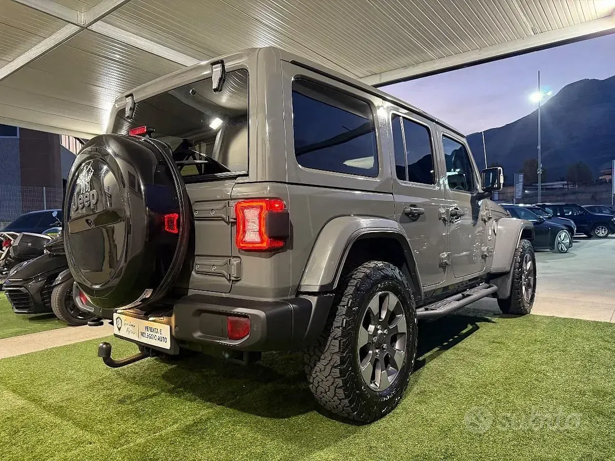 Usata Jeep Wrangler Sahara 200 CV (147 kW) 2020 Grigio SUV