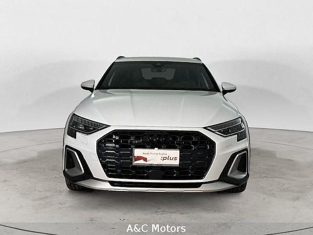 Usata Audi A3 Business 150 CV (110 kW) 2025 Bianco Utilitaria