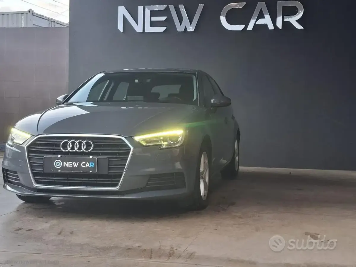 Usata Audi A3 Business 150 CV (110 kW) 2020 Grigio Berlina