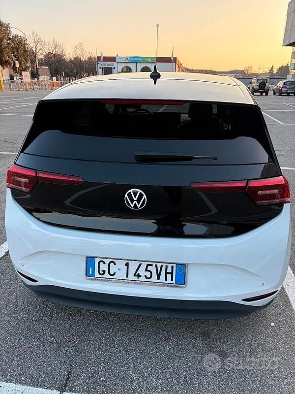 Usata VW ID.3 69 kW (95 CV) 2020 Bianco Utilitaria