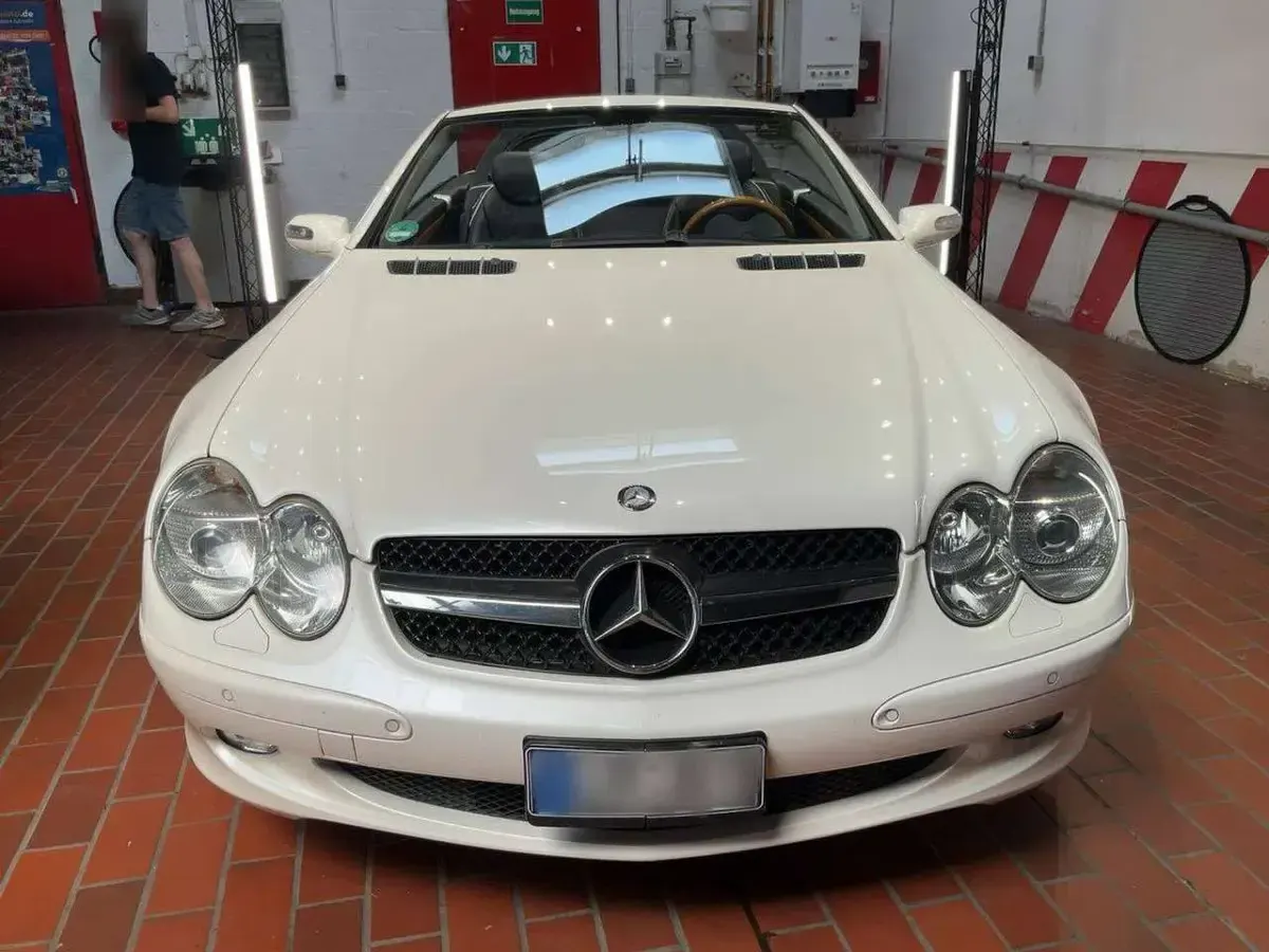 Usata Mercedes SL500 306 CV (225 kW) 2005 Bianco Cabrio