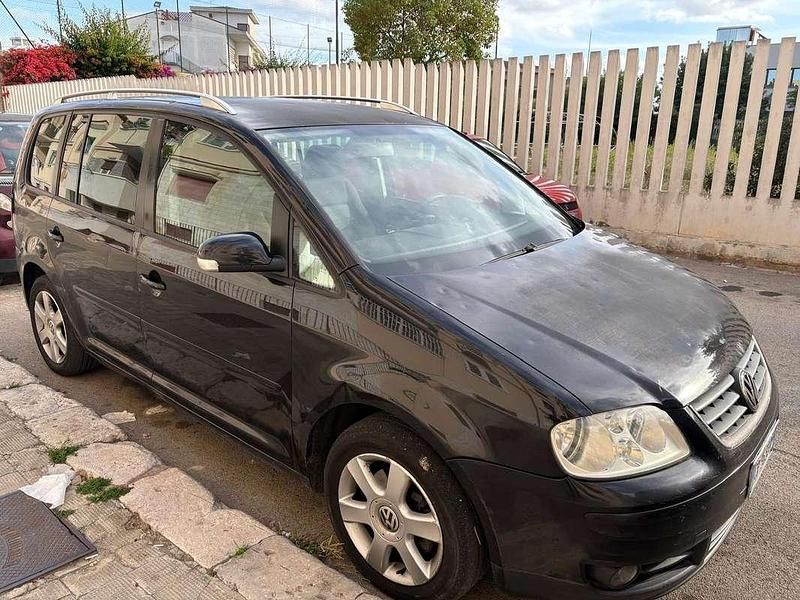 Usata VW Touran Highline 136 CV (100 kW) 2004 Monovolume