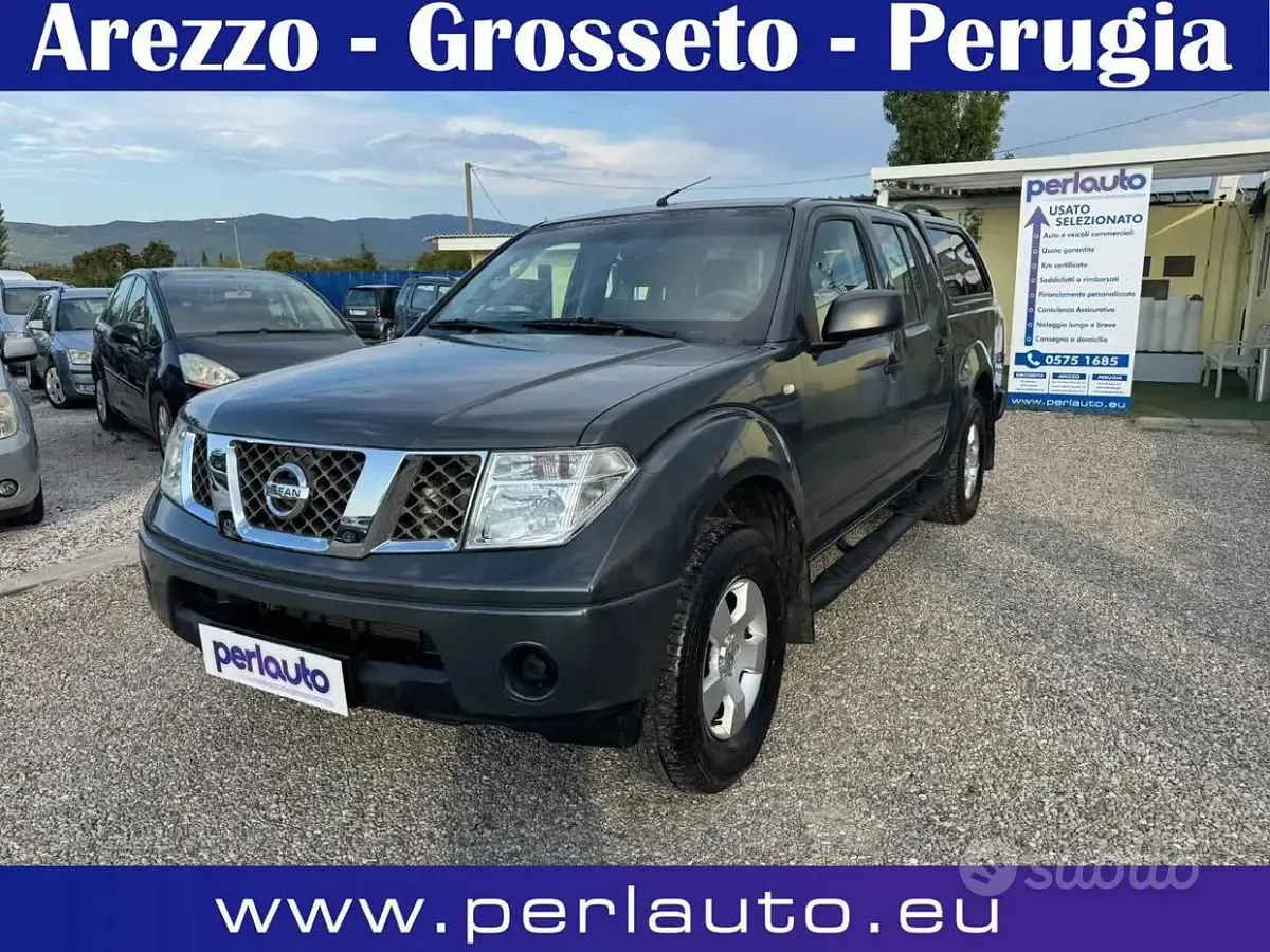 Usata Nissan Navara 174 CV (127 kW) 2005 Pick-up