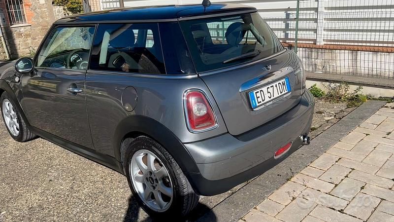 Usata Mini Cooper D 2010 Grigio Utilitaria