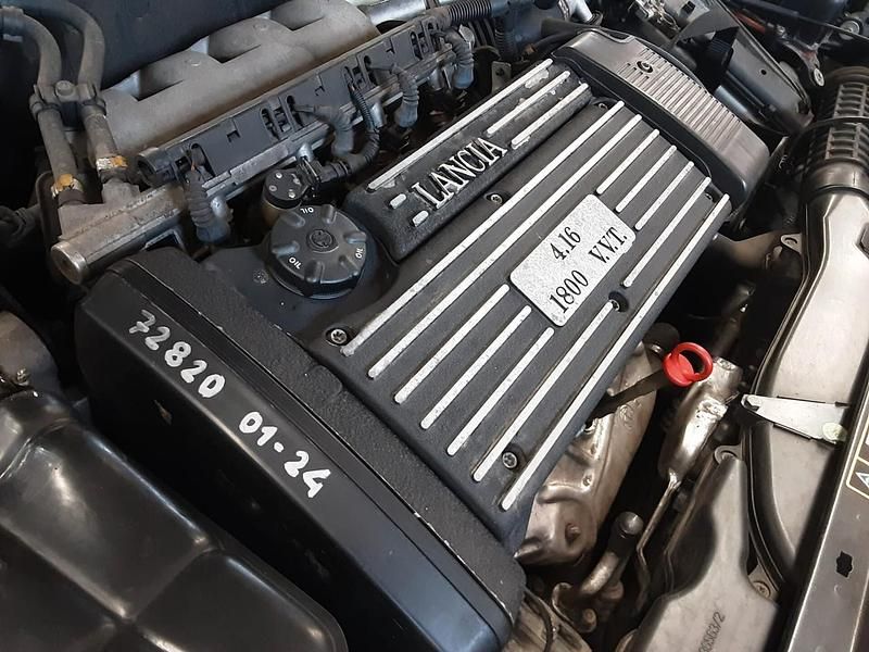 Usata Lancia Dedra 131 CV (96 kW) 1997 Argento Berlina